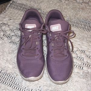 Nike Max Advantage 2 Tennis Shoes